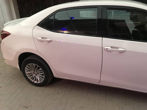corolla-xli-2015-model-big-8