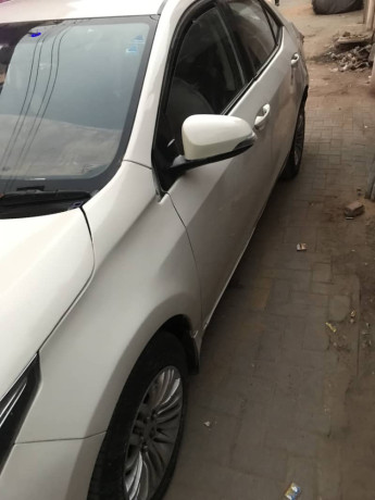 corolla-xli-2015-model-big-5