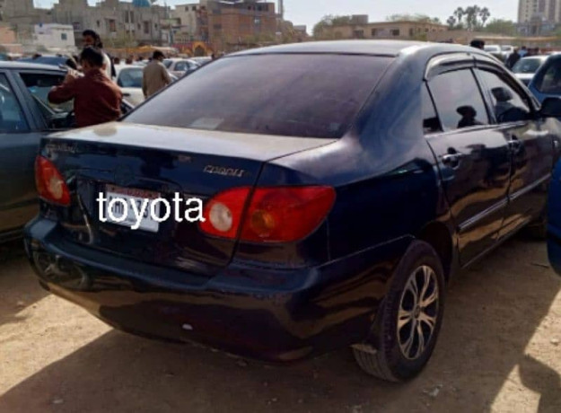 toyota-corolla-se-saloon-2005-big-1