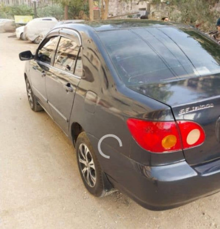 toyota-corolla-se-saloon-2005-big-3