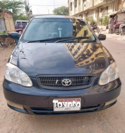 toyota-corolla-se-saloon-2005-big-0