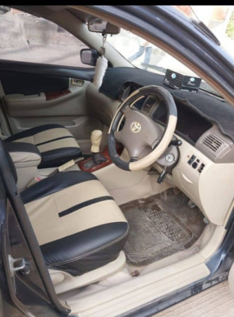 toyota-corolla-se-saloon-2005-big-4