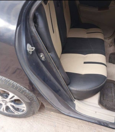 toyota-corolla-se-saloon-2005-big-5