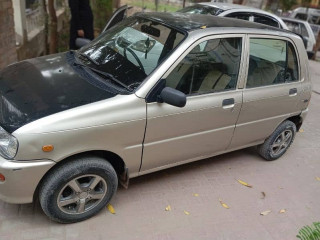 daihatsu-cuore-2008