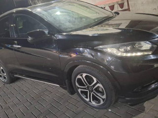 honda-vezel-z-package