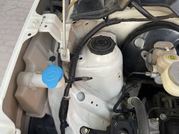 suzuki-alto-vxr-2022-white-big-9