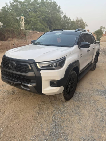 toyota-hilux-revo-2021-model-new-shape-big-8