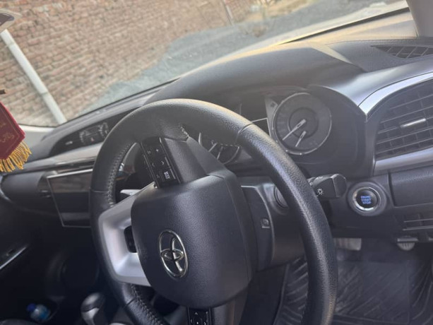 toyota-hilux-revo-2021-model-new-shape-big-6