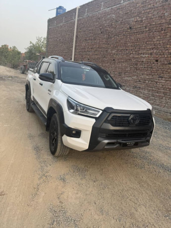 toyota-hilux-revo-2021-model-new-shape-big-0