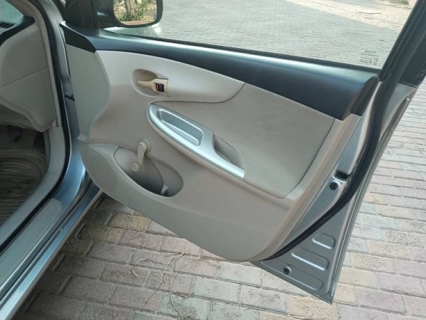toyota-corolla-xli-2014-limited-edition-b-tob-big-13