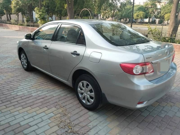 toyota-corolla-xli-2014-limited-edition-b-tob-big-4