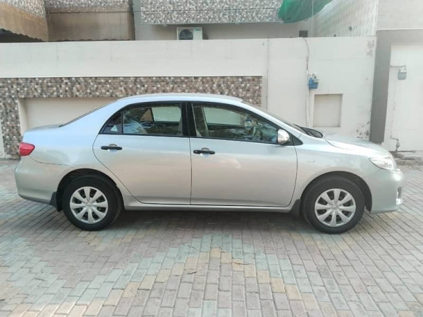toyota-corolla-xli-2014-limited-edition-b-tob-big-7