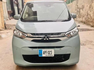 mitsubishi-ek-wagon-2021