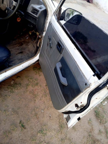 suzuki-mehran-1992-big-11