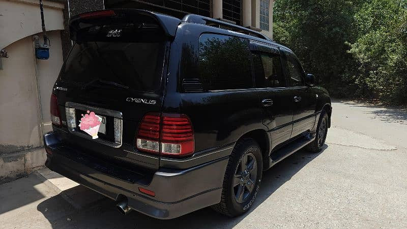 toyota-land-cruiser-cygnus-2005-v8-big-5