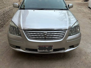 toyota-premio-2004