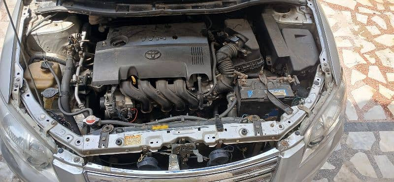 toyota-corolla-axio-2009-big-6