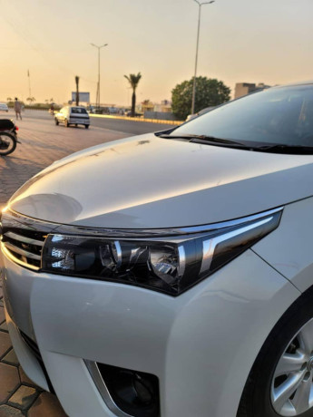 corolla-xli-2015-big-0
