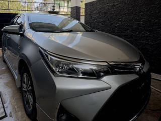 corolla-gli-uplifted-into-altis-16