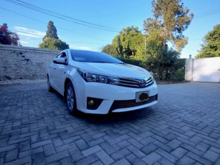 toyota-corolla-altis-18-2016