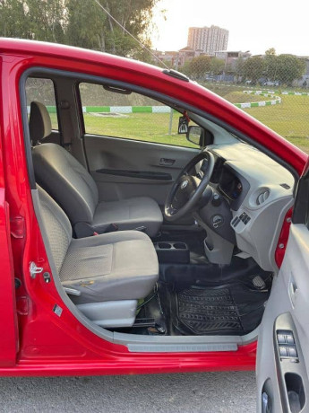 daihatsu-mira-2013-big-7