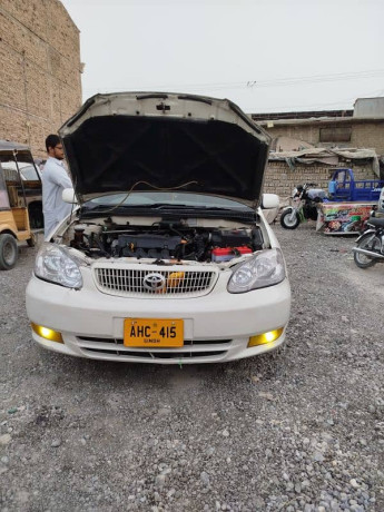 toyota-corolla-2005-big-12