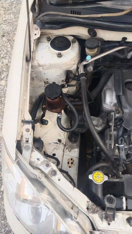 toyota-corolla-2005-big-3