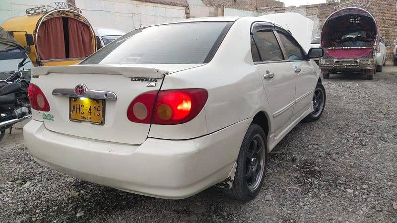 toyota-corolla-2005-big-7