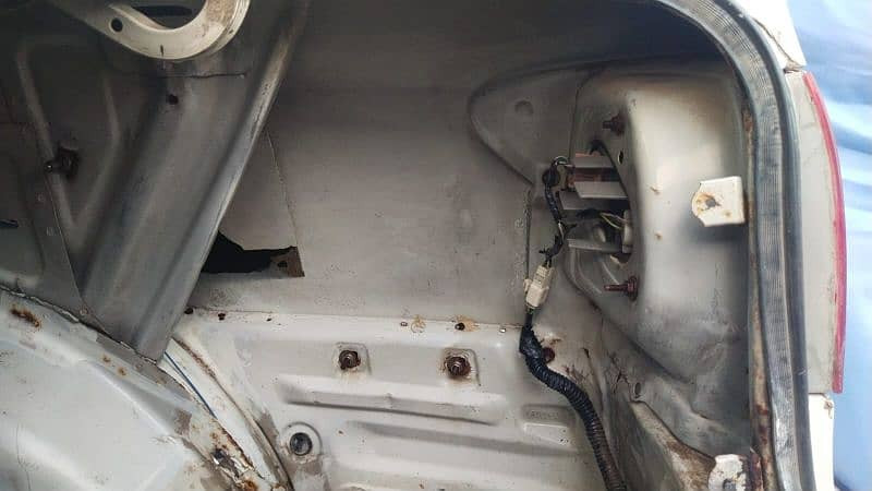 toyota-corolla-2005-big-11
