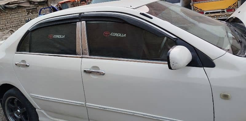 toyota-corolla-2005-big-18