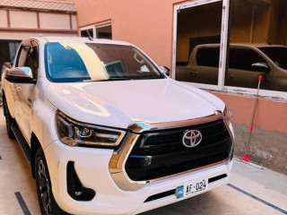 toyota-revo-2021