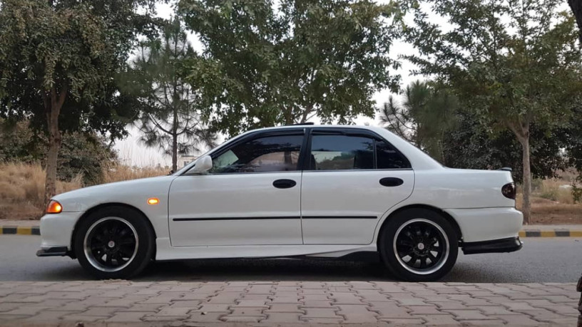 mistubshi-lancer-sale-in-good-condition-big-4