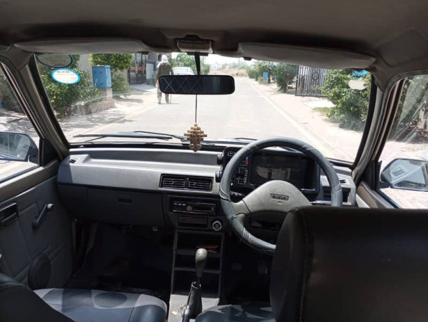 suzuki-mehran-vx-2017-big-6