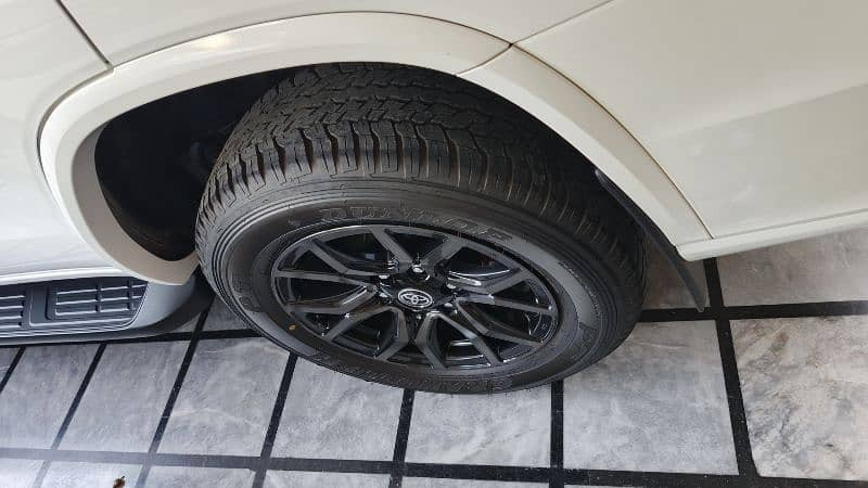 toyota-fortuner-2025-gr-big-4