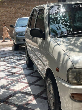 daihatsu-cuore-2003-big-6