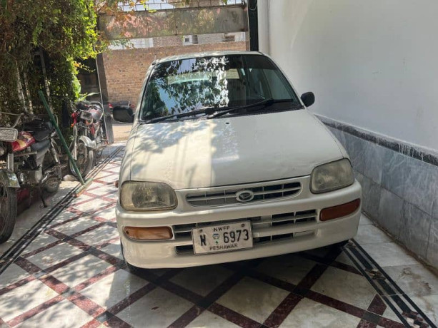 daihatsu-cuore-2003-big-1