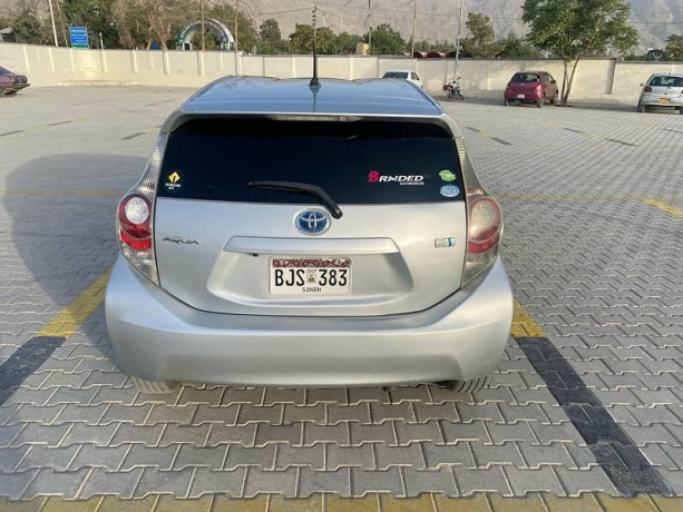 toyota-aqua-2014-17-automatic-big-3