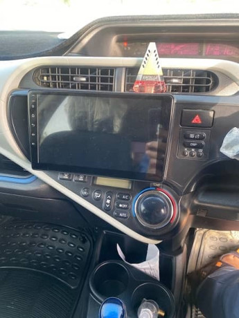 toyota-aqua-2014-17-automatic-big-12