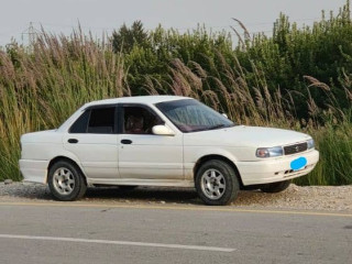 nissan-sunny-1990