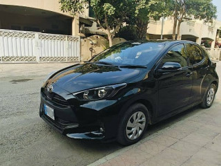 toyota-yaris-2021