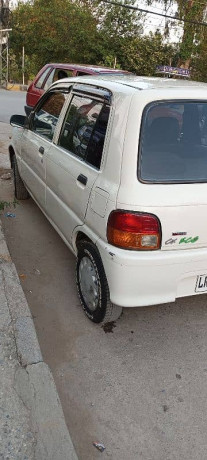 daihatsu-cuore-2005-big-9