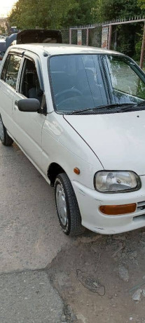 daihatsu-cuore-2005-big-8