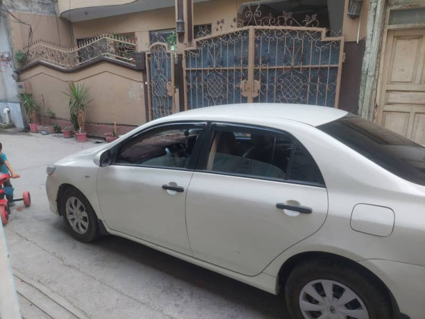 toyota-corolla-xli-2012-big-7
