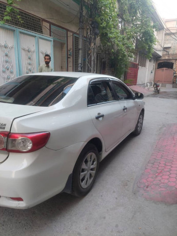 toyota-corolla-xli-2012-big-4