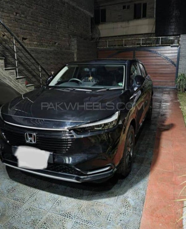 honda-hr-v-vti-s-2024-big-0