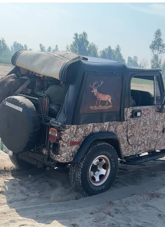 jeep-cj-7-1979-big-1