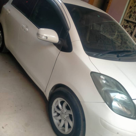 toyota-vitz-2008-big-14