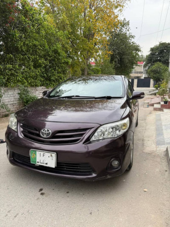 toyota-corolla-gli-13-vvti-2011-big-2