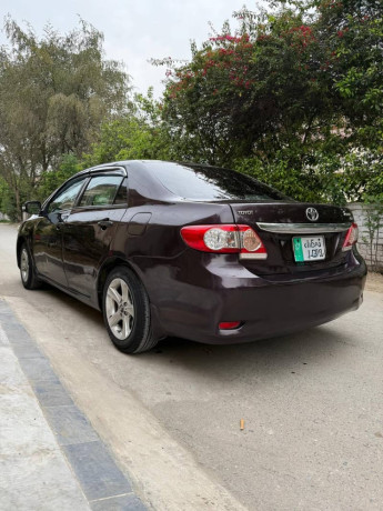 toyota-corolla-gli-13-vvti-2011-big-1