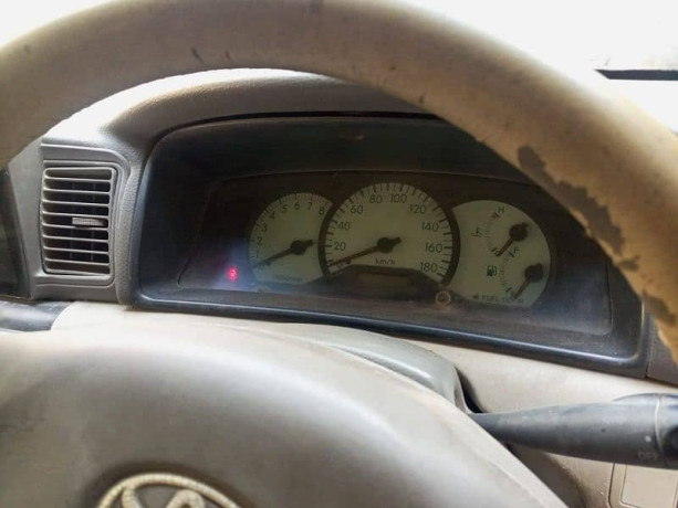 toyota-corolla-saloon-convert-to-xli-petrol-0-3-0-0-2-9-3-7-3-51-big-3